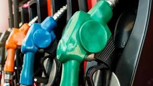 Akaryakıtta zamların ardından indirim serisi başladı. Brent petroldeki düşüş sonunda